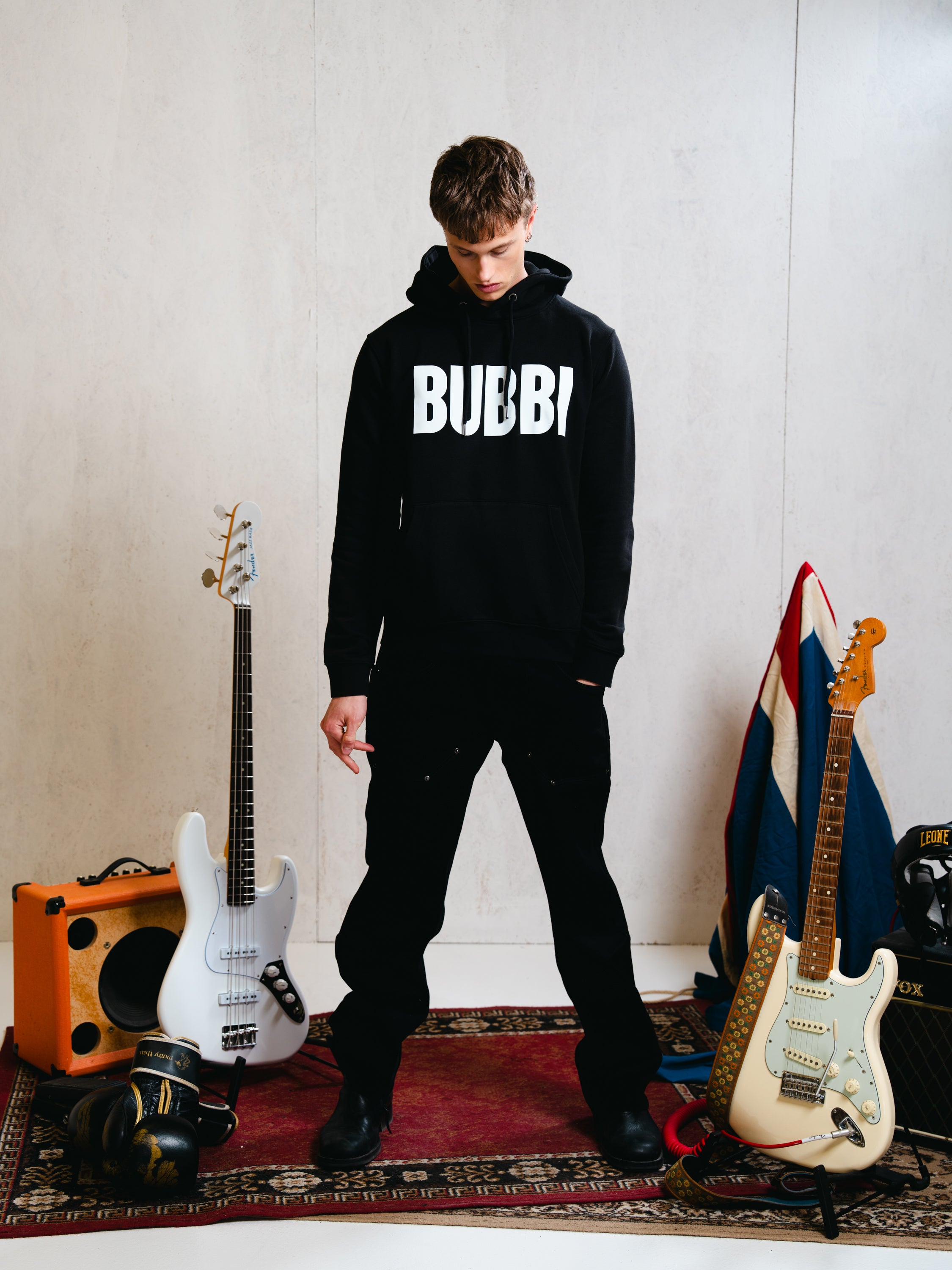 BUBBI – Hettupeysa (Svört)